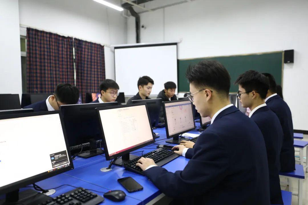省獎(jiǎng)+3！青航學(xué)子在2024“學(xué)創(chuàng)杯”全國(guó)大學(xué)生創(chuàng)業(yè)綜合模擬大賽創(chuàng)佳績(jī)